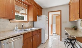 30 Hopkins Ter, Cumberland, RI 02864