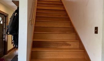 28 Greenleaf St, Brattleboro, VT 05301