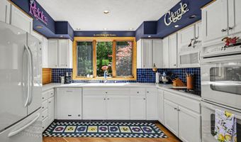 1843 Timber Trail Dr SE, Ada, MI 49301