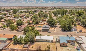 612 HONEYLOCUST St, Bloomfield, NM 87413