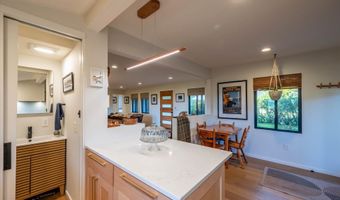 390 4TH St SW, Bandon, OR 97411