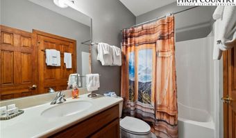 147 Sugar Hl 27 D, Banner Elk, NC 28604