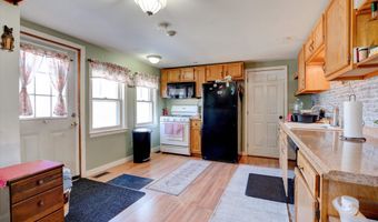 35 Bunker Hill Rd, Auburn, NH 03032