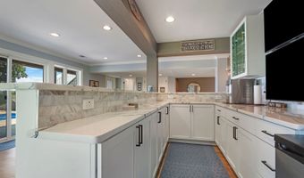 42813 N Woodbine Ave, Antioch, IL 60002