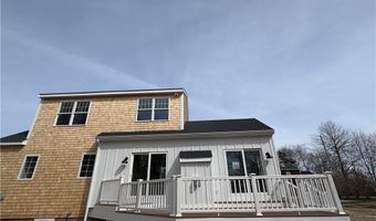 19 Traymore St, Charlestown, RI 02813