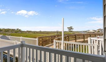 602 W Ft Macon Rd 114, Atlantic Beach, NC 28512
