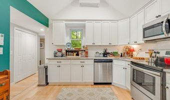 22 Paddock Ave, Alloway, NJ 07422