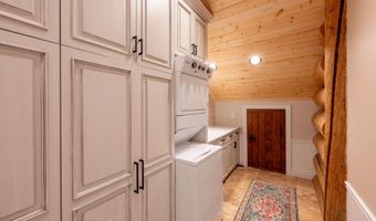 30 VISTA Rd, Cora, WY 82925