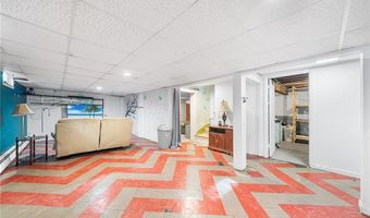 11 Lyman Ave, North Providence, RI 02911