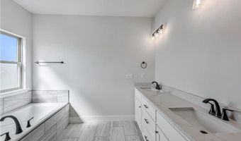 6807 SW Basswood Ave, Bentonville, AR 72712