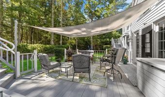 34 Crestwood Ln, Charlestown, RI 02813