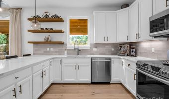 27 Drakes Meadow Ln, Arden, NC 28704