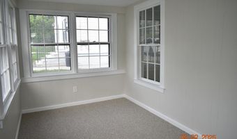 12 Whitten St, Allenstown, NH 03275