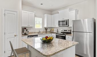 418 Ivy Bank Dr, Angier, NC 27501