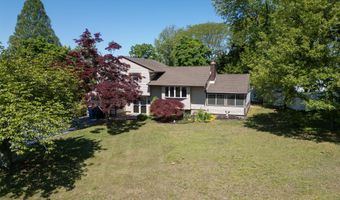 540 Sherman Ave, Belford, NJ 07718