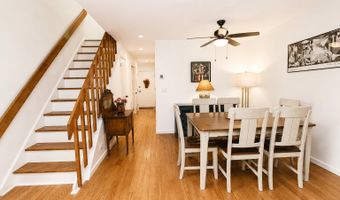 40 Huntington Ct 40, Bethel, CT 06801