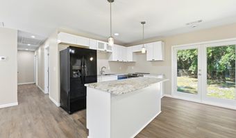 53 Bay Shore Dr, Apalachicola, FL 32320