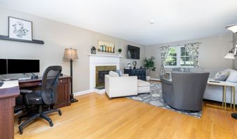 56 Juniper Dr, Avon, CT 06001