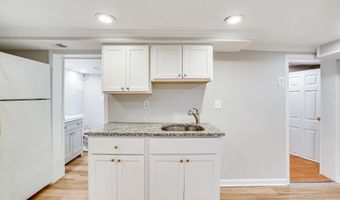 1519 STAFFORD St N 3, Arlington, VA 22207