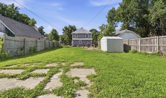 319 NE 6th St, Abilene, KS 67410