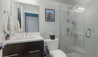111 B St 5, Boston, MA 02127