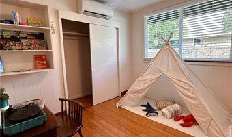 245 Hualani St A, Kailua, HI 96734