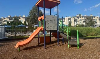66 Mountain Ct 66, Bedminster, NJ 07921