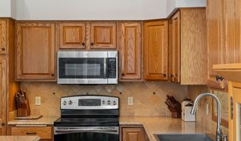 12755 Falcon Ct, Apple Valley, MN 55124