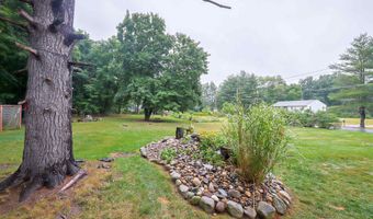 38 Border St, Amherst, NH 03031