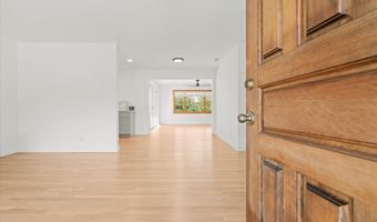 4512 SE GARRETT Cir, Milwaukie, OR 97222