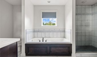 2480 Orchard Spring Cir, Alliance, OH 44601