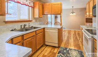 627 S Thelma Ave, Arco, ID 83213