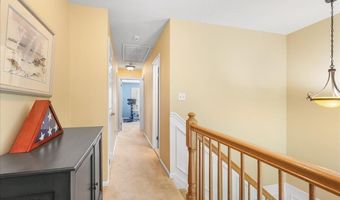 403 Timberbrooke Dr C, Bedminster, NJ 07921