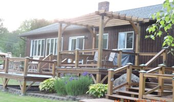 124 Lakefront Ln, Barton, VT 05822