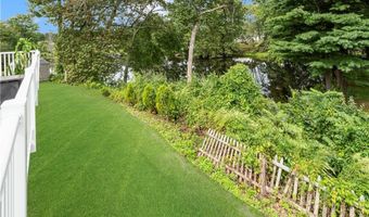 18 Jade Rd, Coventry, RI 02816