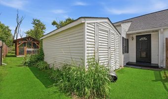 23016 W Lakeview Ave, Antioch, IL 60002