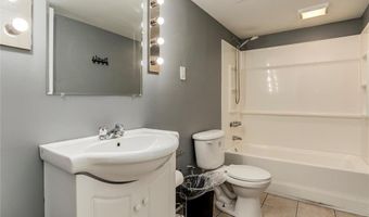 406 S Jackson St, Archie, MO 64725