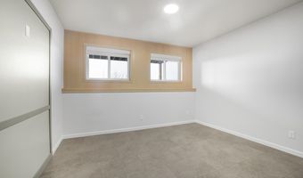 256 Snake River Dr, American Falls, ID 83211