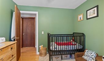 4 Cross Rd, Brookline, NH 03033