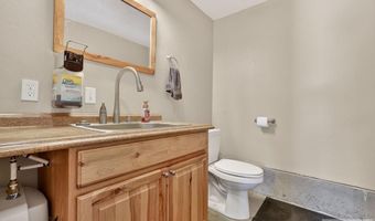 784 Dell Rd, Chubbuck, ID 83202
