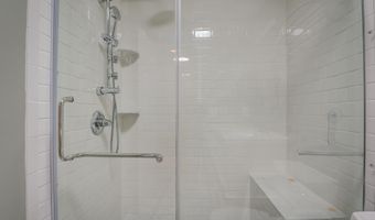514 S HENRY St, Alexandria, VA 22314