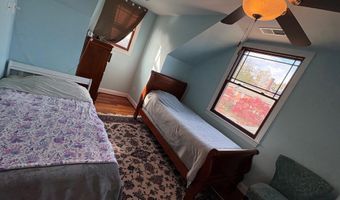2445 S KENWOOD St, Arlington, VA 22206