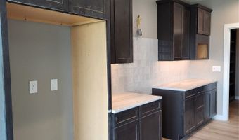 2912 NW Fairfield Ct, Ankeny, IA 50023