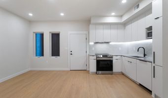 733 8TH St SE 02, Washington, DC 20003