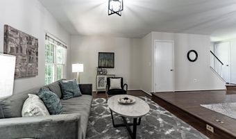 7910 PEYTON FOREST Trl, Annandale, VA 22003