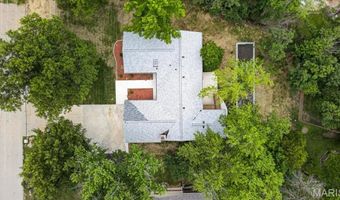863 Woods Mill Rd, Ballwin, MO 63011