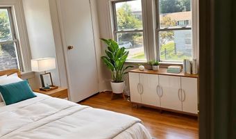 12 WISTAR St, Claymont, DE 19703