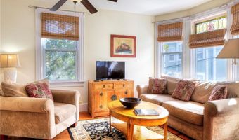 98 John St, Newport, RI 02840