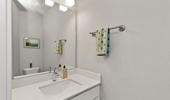 616 NE Pearl Dr, Ankeny, IA 50021