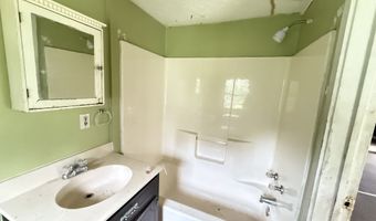 108 College, Barnesville, GA 30204